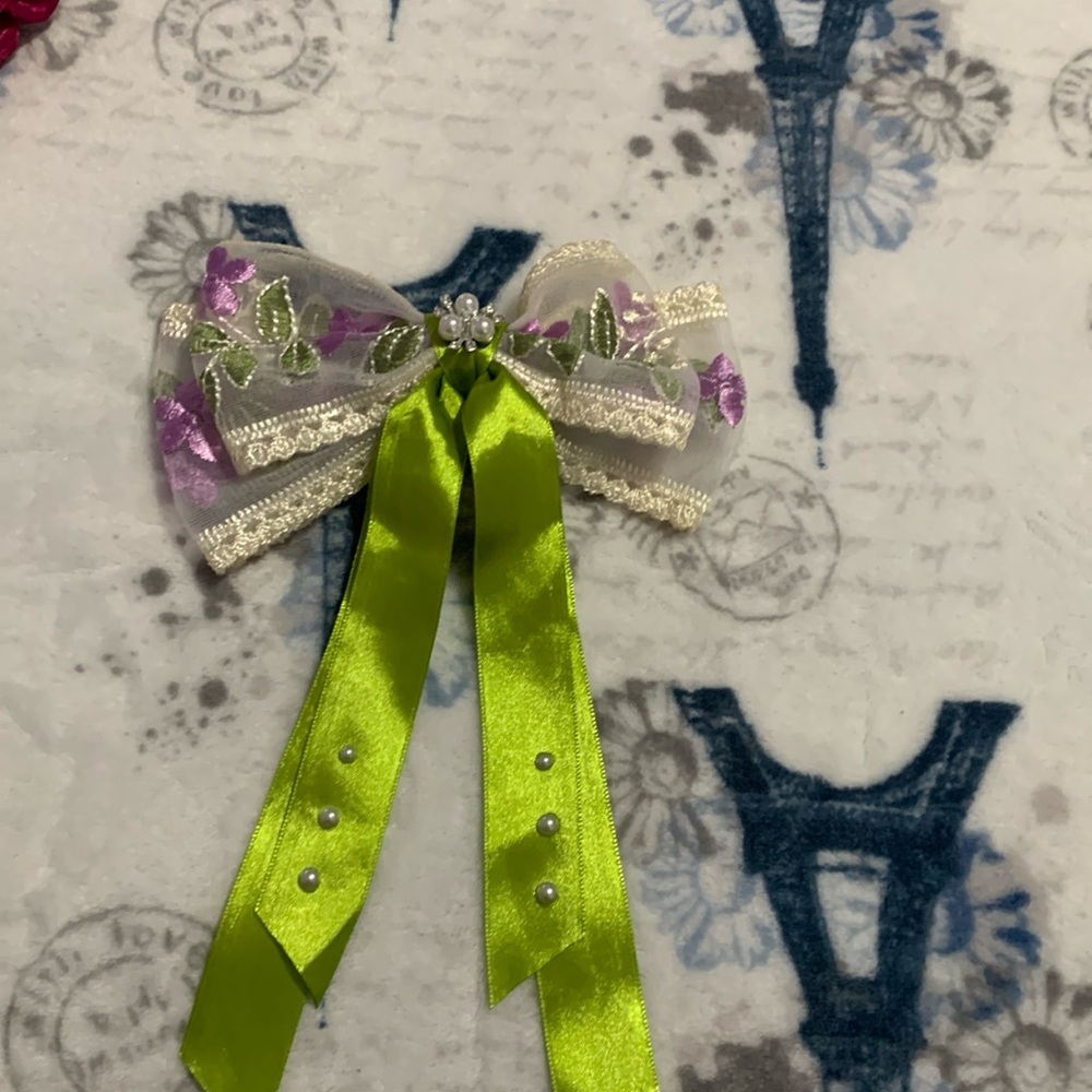 Handmade bow:)